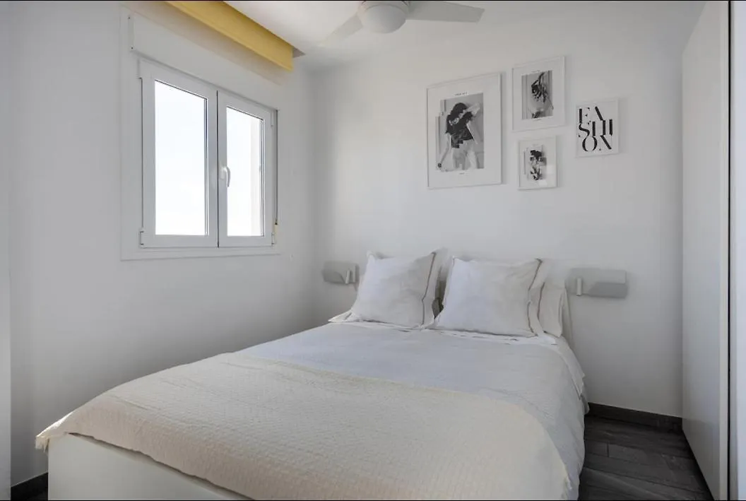 The Black&White Apartment Torremolinos